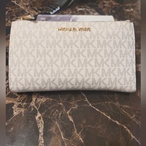 Michael Kors JetSet Travel LargeDoubleZip WristletWallet VanillaPowder Blush